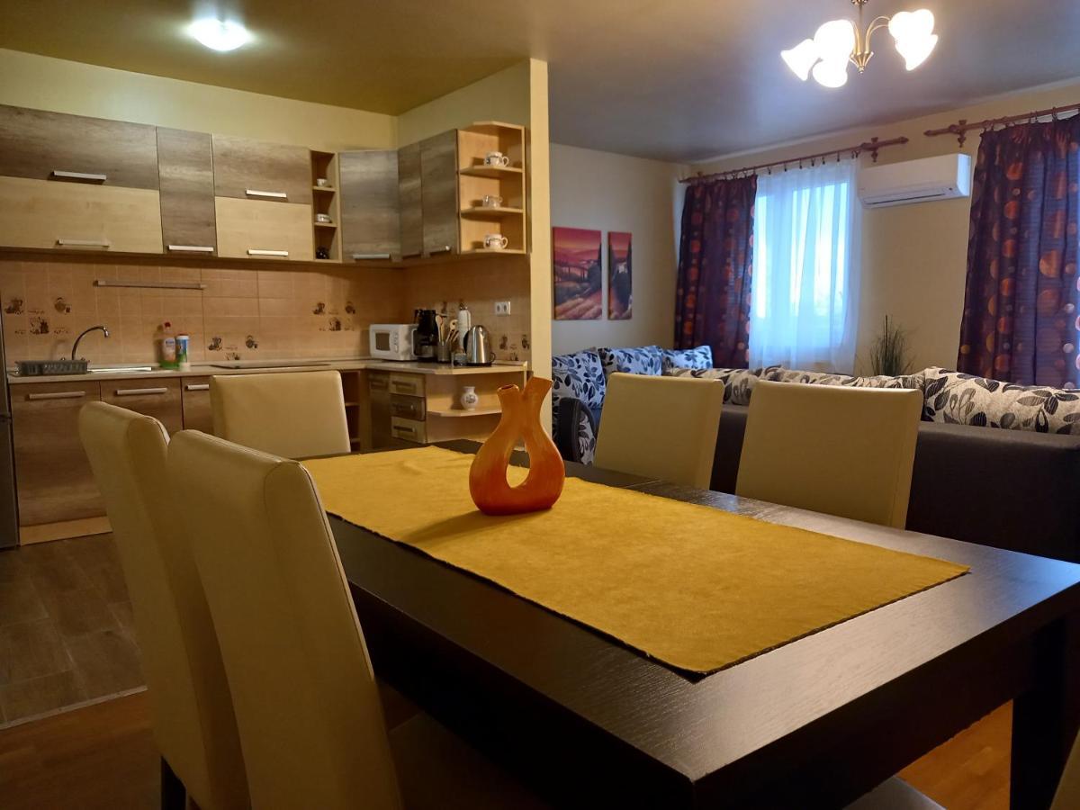 Thermal Apartman Hajduszoboszlo Exterior photo